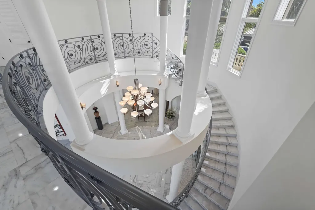 721 Ne Lakeview Terrace Boca Raton FL 33431