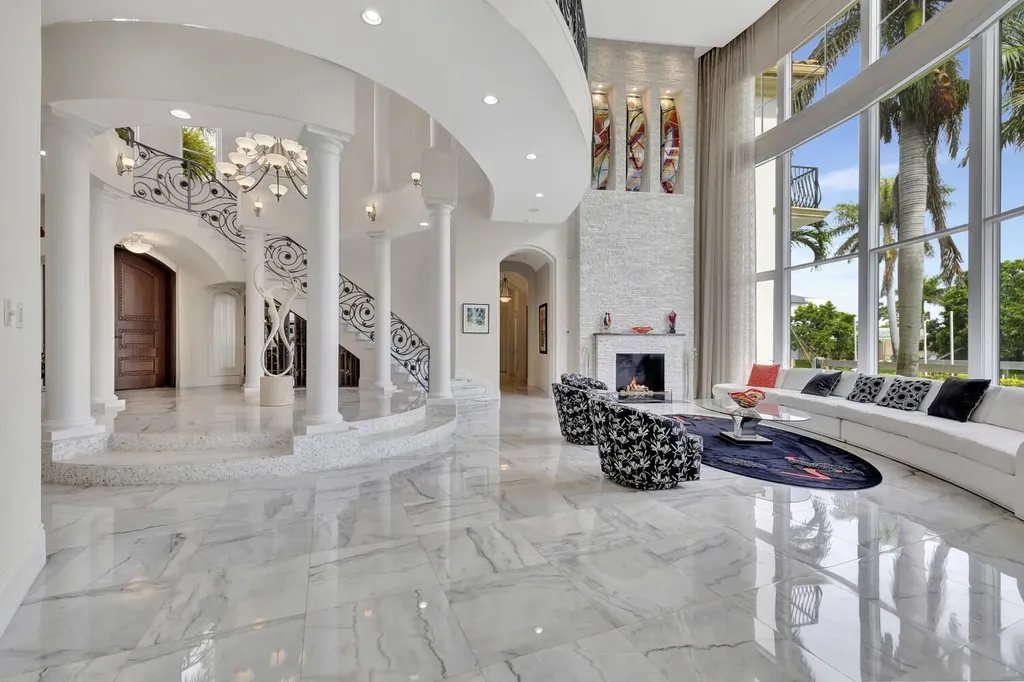 721 Ne Lakeview Terrace Boca Raton FL 33431