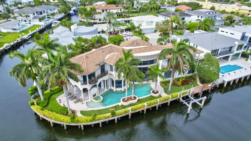 721 Ne Lakeview Terrace Boca Raton FL 33431