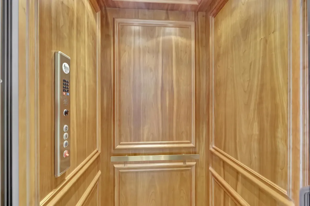 721 Ne Lakeview Terrace Boca Raton FL 33431