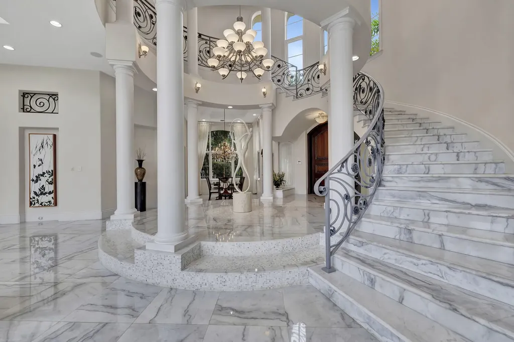 721 Ne Lakeview Terrace Boca Raton FL 33431