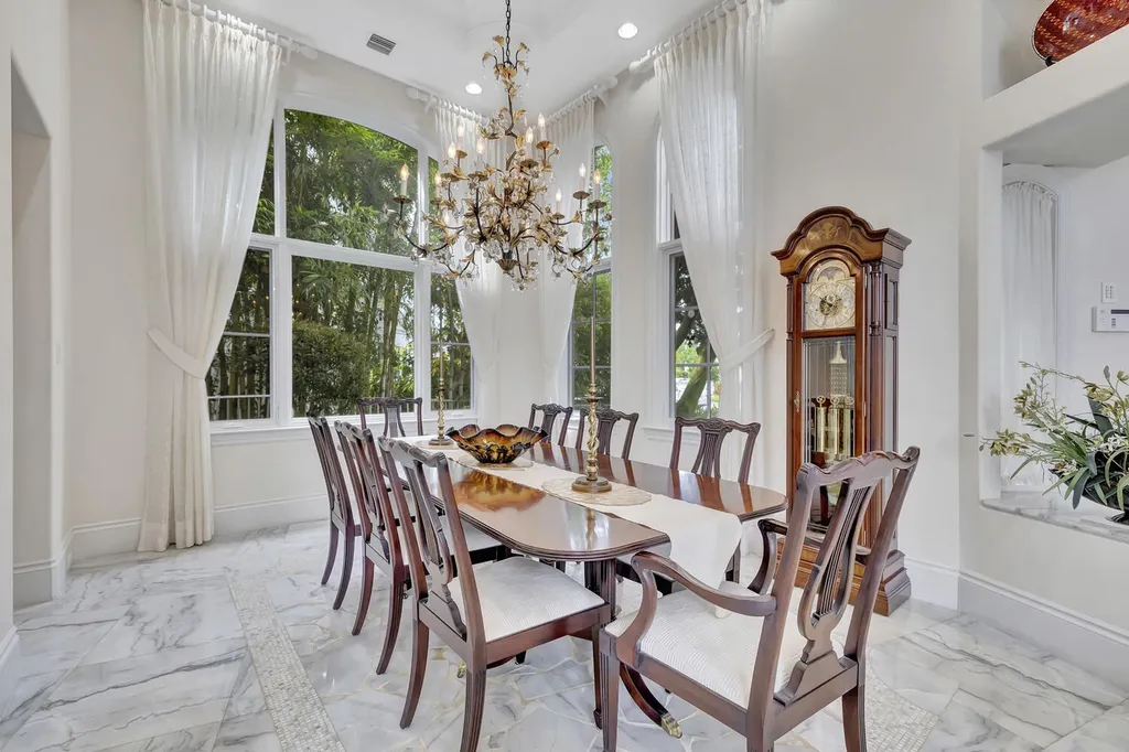 721 Ne Lakeview Terrace Boca Raton FL 33431