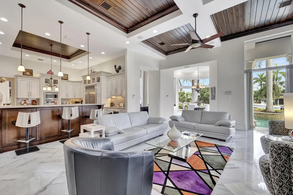 721 Ne Lakeview Terrace Boca Raton FL 33431