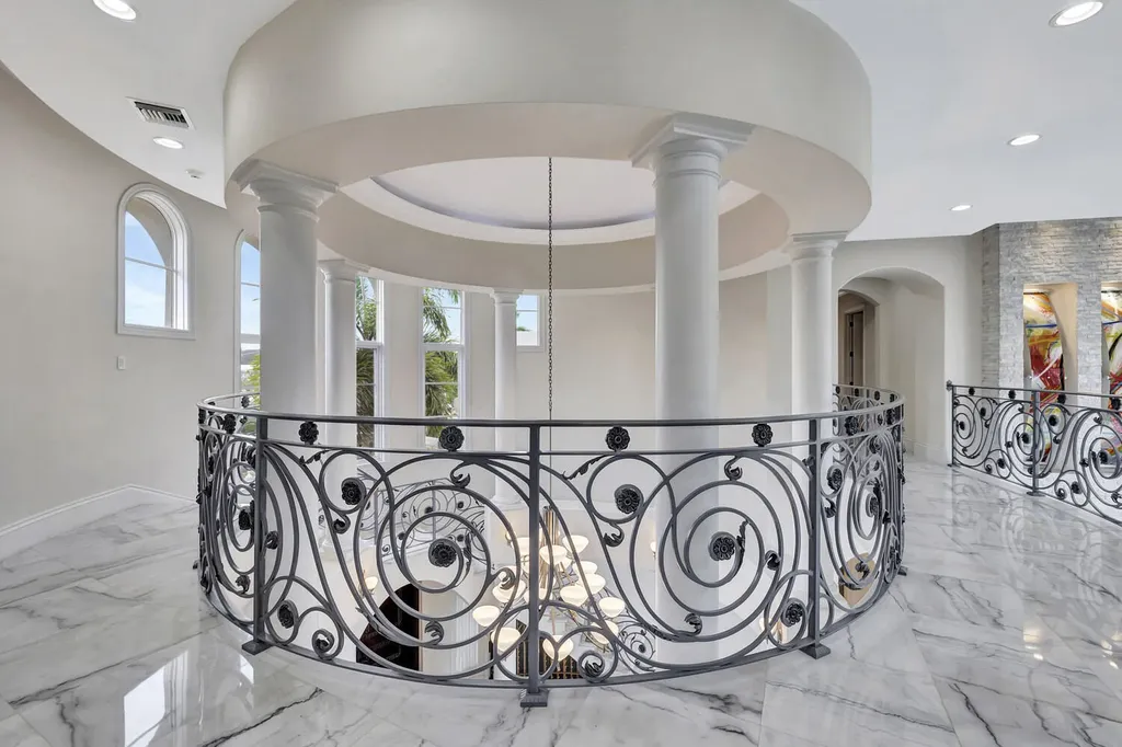 721 Ne Lakeview Terrace Boca Raton FL 33431