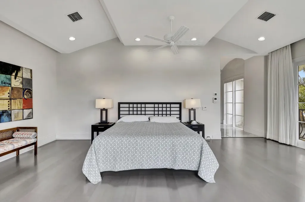 721 Ne Lakeview Terrace Boca Raton FL 33431