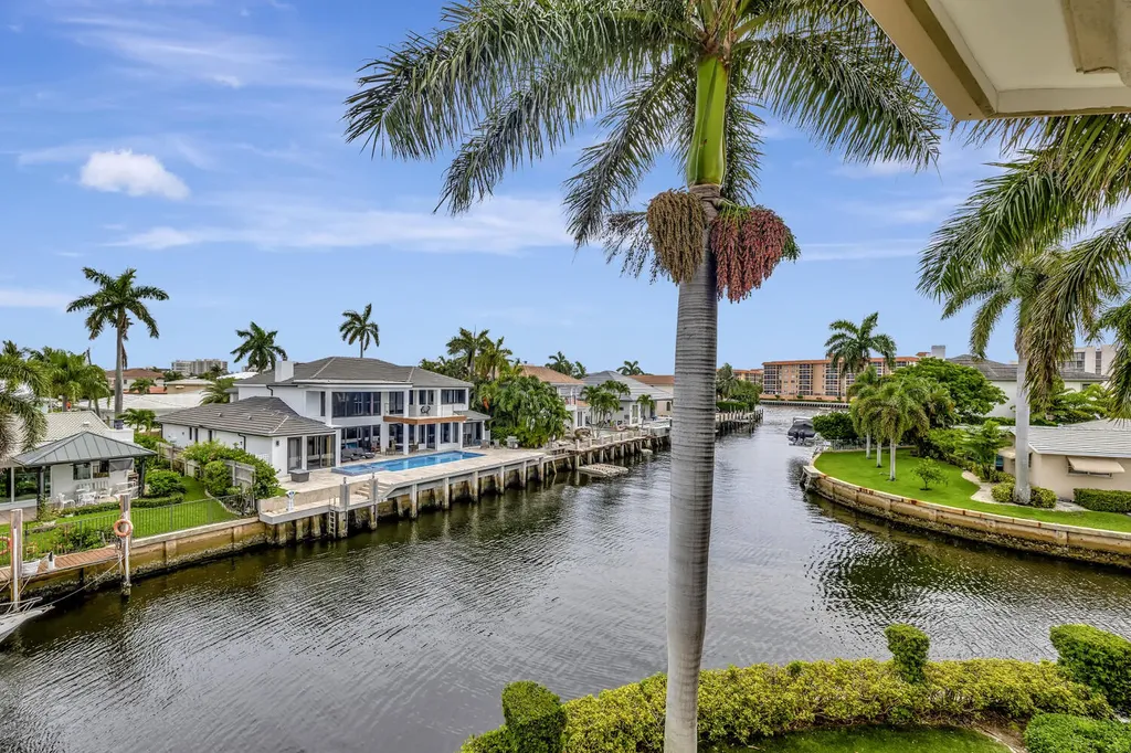 721 Ne Lakeview Terrace Boca Raton FL 33431