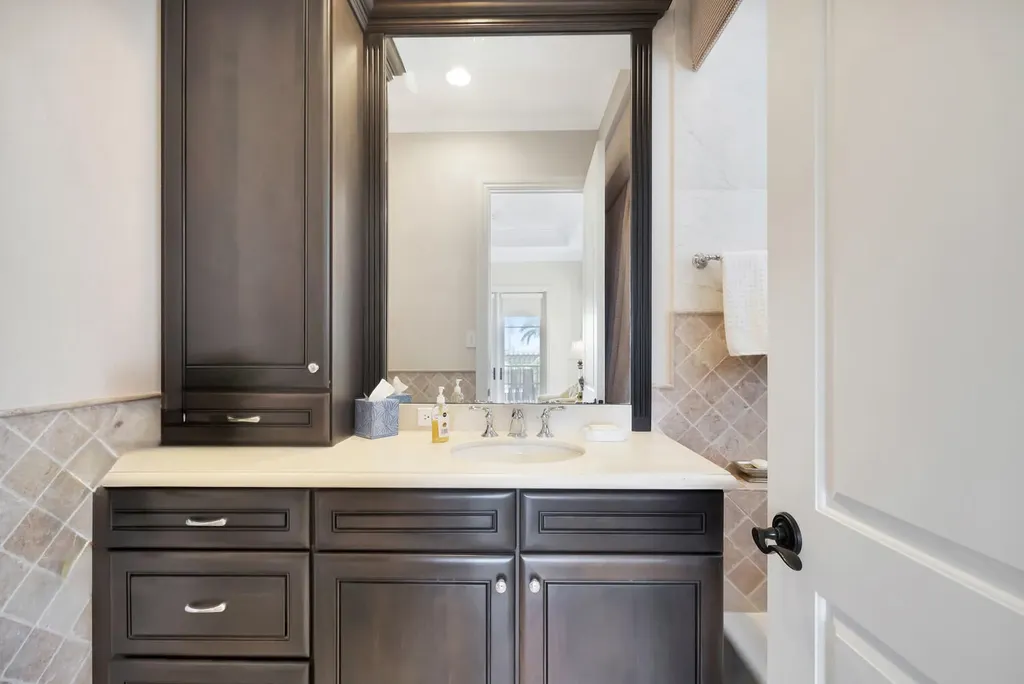 721 Ne Lakeview Terrace Boca Raton FL 33431