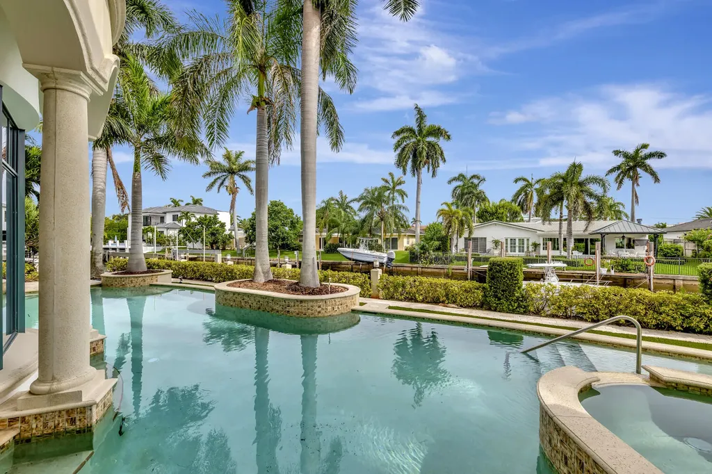 721 Ne Lakeview Terrace Boca Raton FL 33431