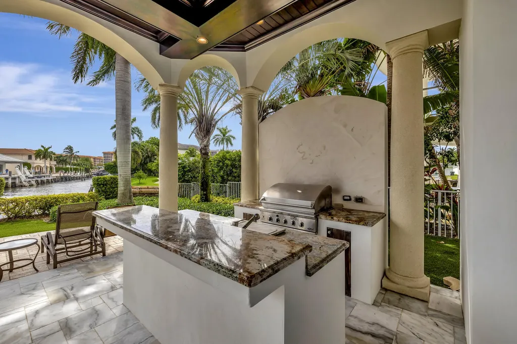 721 Ne Lakeview Terrace Boca Raton FL 33431