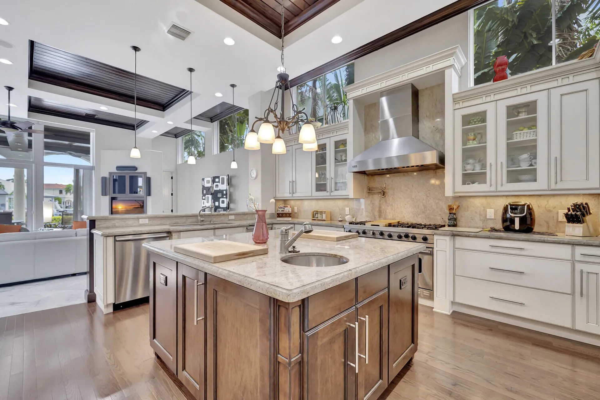 721 Ne Lakeview Terrace Boca Raton FL 33431