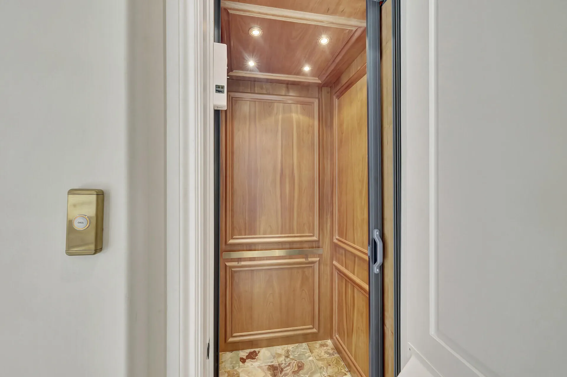 721 Ne Lakeview Terrace Boca Raton FL 33431