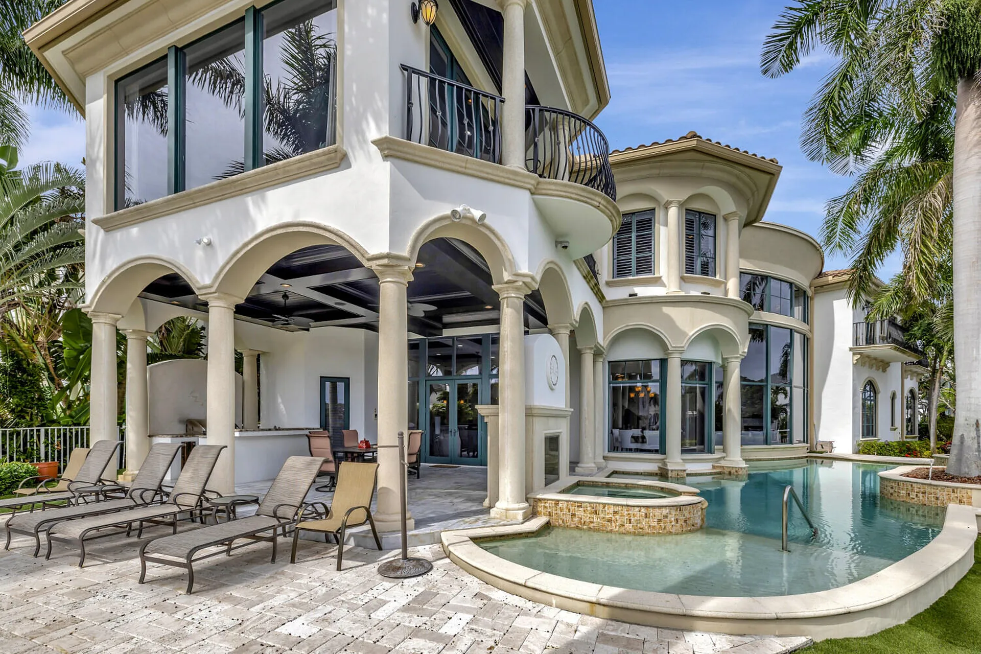 721 Ne Lakeview Terrace Boca Raton FL 33431