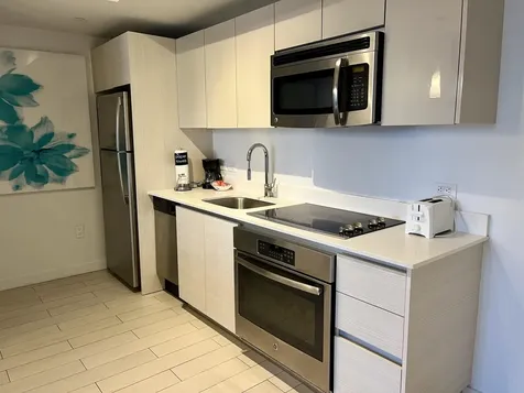 2602 E Hallandale Beach Boulevard Hallandale Beach FL 33009
