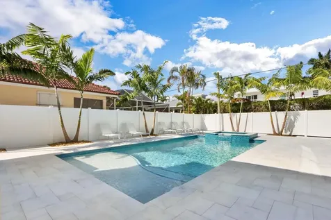 115 Cascade Lane Palm Beach Shores FL 33404