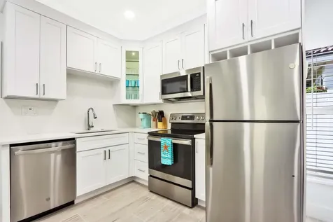 115 Cascade Lane Palm Beach Shores FL 33404