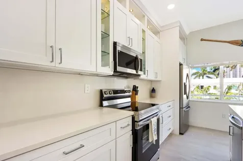 115 Cascade Lane Palm Beach Shores FL 33404