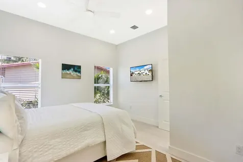 115 Cascade Lane Palm Beach Shores FL 33404