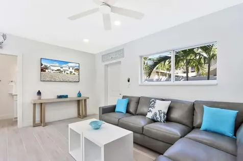 115 Cascade Lane Palm Beach Shores FL 33404