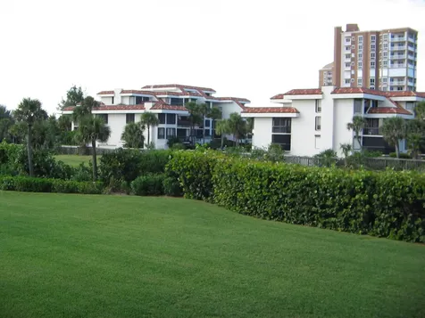 4002 N Highway A1a Hutchinson Island FL 34949
