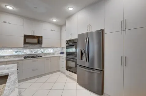 5545 Ne Trieste Way Boca Raton FL 33487