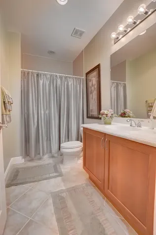 5545 Ne Trieste Way Boca Raton FL 33487