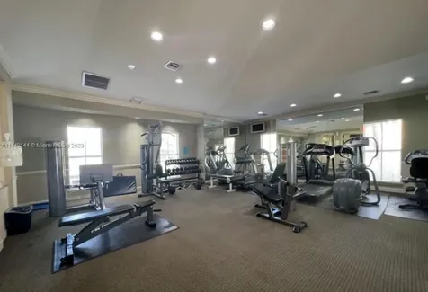 949 Riverside Drive Coral Springs FL 33071