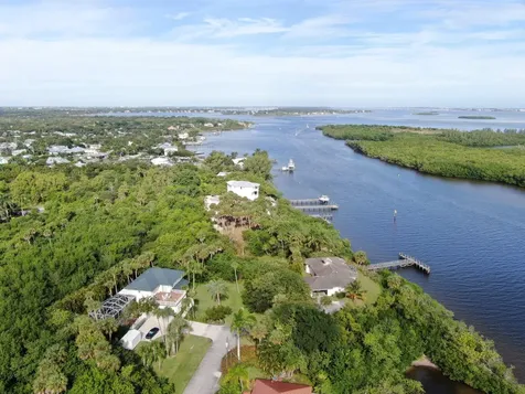 4200 SE Peterson Lane Stuart FL 34997