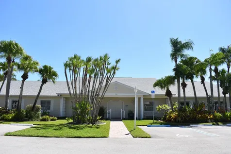 500 Grove Isle Circle Vero Beach FL 32962