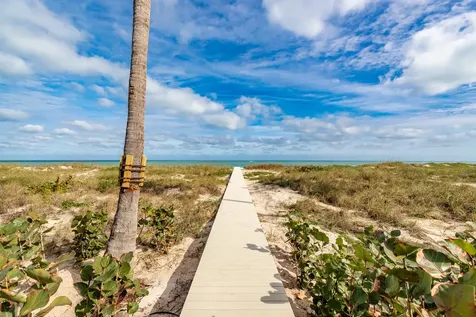 6722 N Highway A1a Hutchinson Island FL 34949