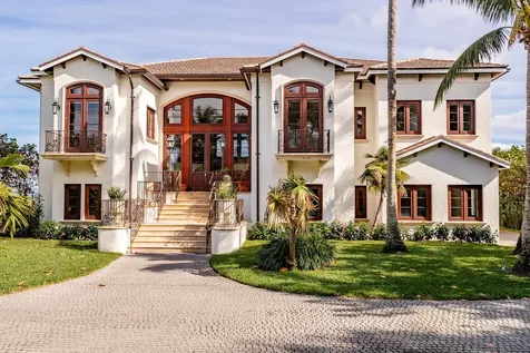 6722 N Highway A1a Hutchinson Island FL 34949
