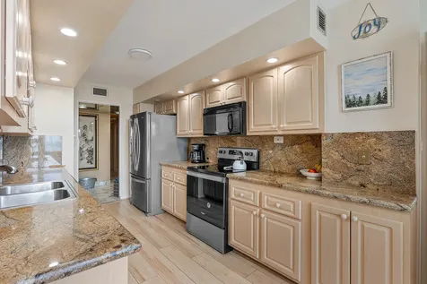 2751 S Ocean Drive Hollywood FL 33019