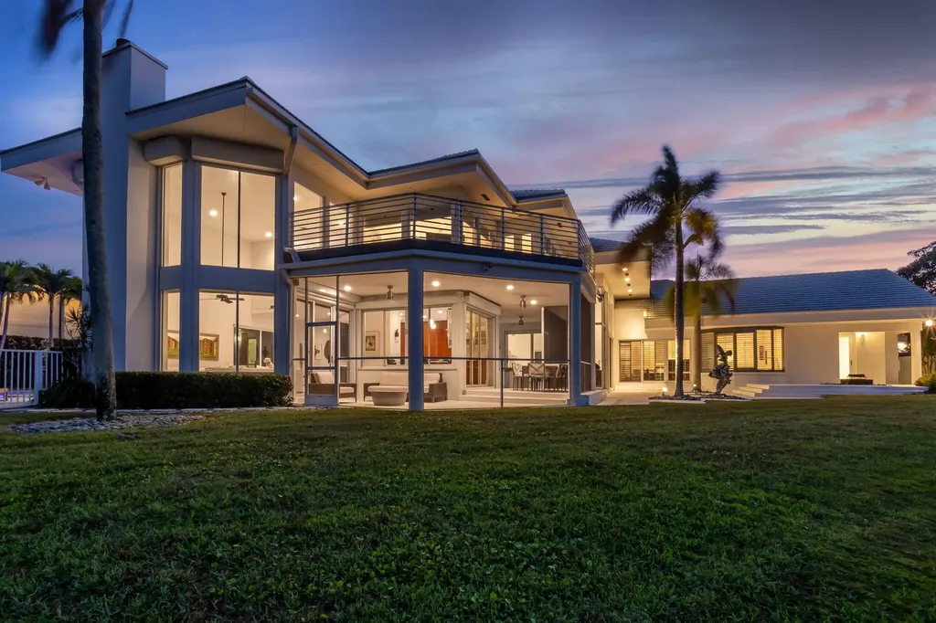 3205 St Charles Place Boca Raton FL 33434