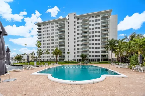 701 E Camino Real Boca Raton FL 33432