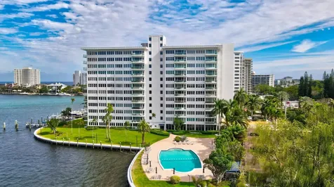 701 E Camino Real Boca Raton FL 33432