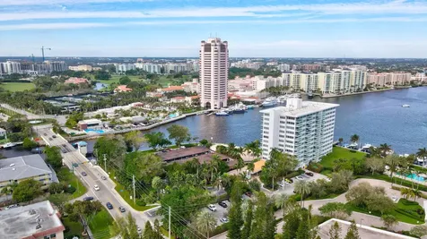 701 E Camino Real Boca Raton FL 33432