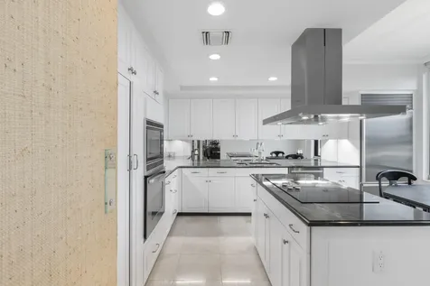 200 Bradley Place Palm Beach FL 33480