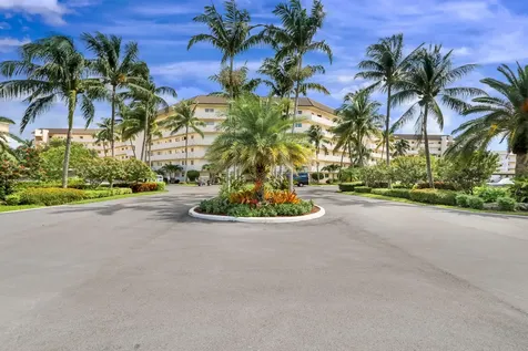 400 N Federal Highway Deerfield Beach FL 33441