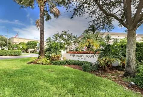 400 N Federal Highway Deerfield Beach FL 33441