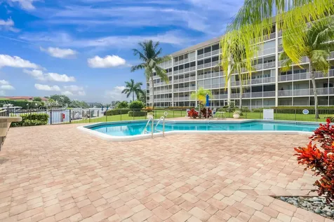 400 N Federal Highway Deerfield Beach FL 33441