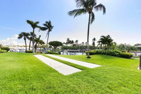 400 N Federal Highway Deerfield Beach FL 33441