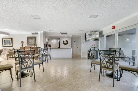 400 N Federal Highway Deerfield Beach FL 33441