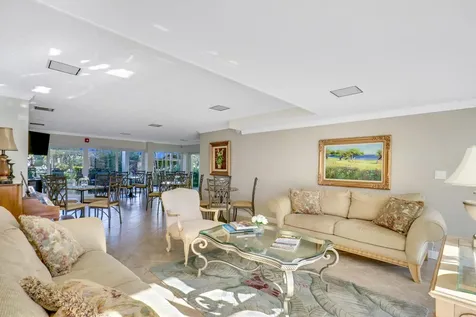 400 N Federal Highway Deerfield Beach FL 33441