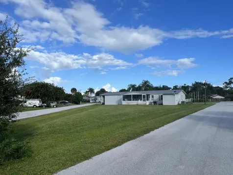 6325 Se Colonial Drive Stuart FL 34997