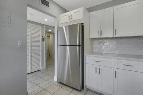 6 Abbey Lane Delray Beach FL 33446