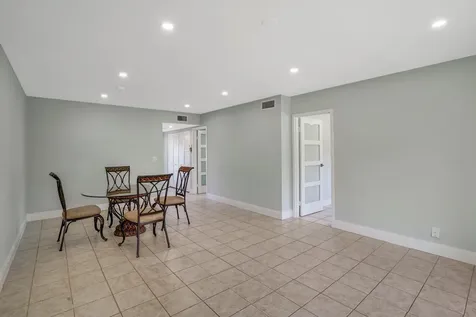 6 Abbey Lane Delray Beach FL 33446