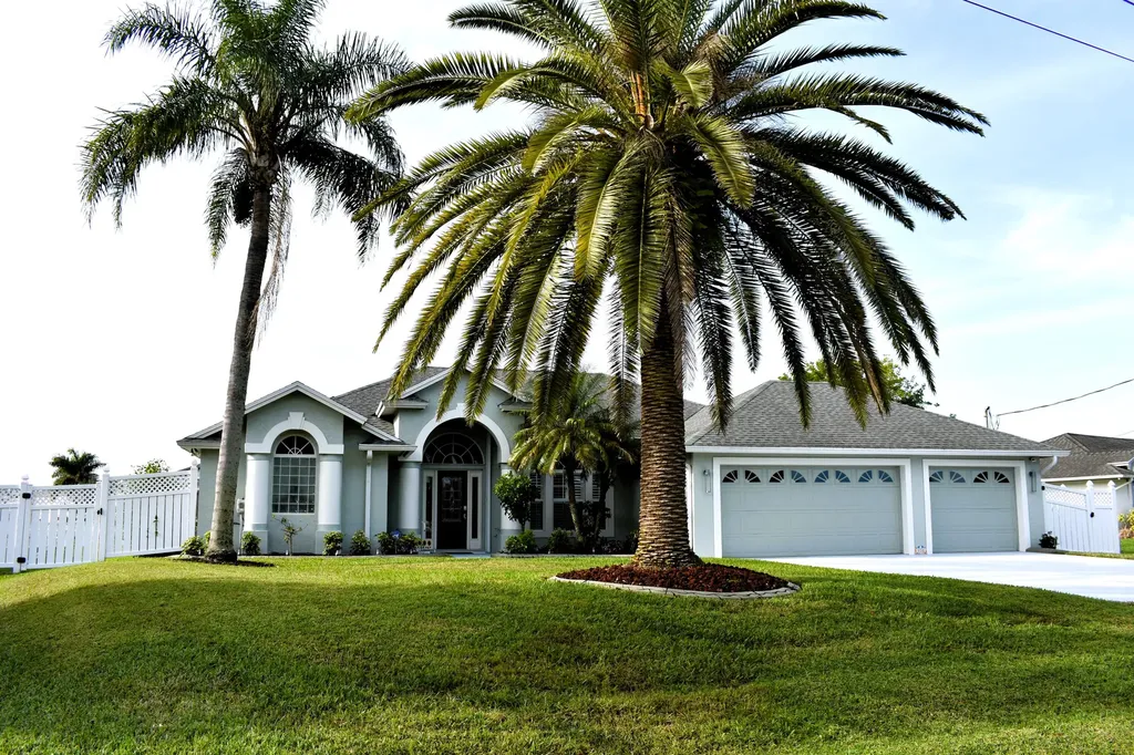 830 Sw College Park Road Port Saint Lucie FL 34953