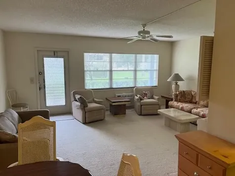 174 Suffolk E Boca Raton FL 33434