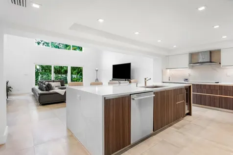 1145 Sw 20th Street Boca Raton FL 33486
