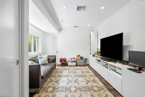 1145 Sw 20th Street Boca Raton FL 33486