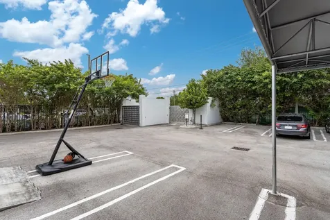 5020 Biscayne Boulevard Miami FL 33137